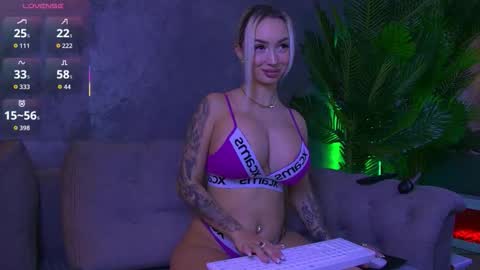 Snapshot of bambikayy chatting on November 11, 2025, 8:03 am Bambi online show from November 11, 2025, 8:03 am