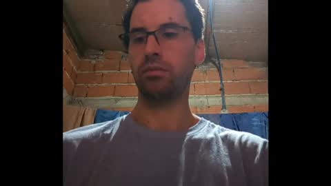 Ezequiel online show from April 9, 2026, 2:11 am