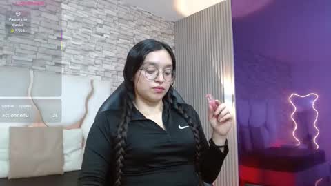 banett_tay online show from October 8, 2025, 11:52 am