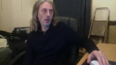 bangintoleather online show from November 23, 2025, 2:55 am