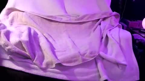 BANJOEY online show from September 29, 2025, 2:49 am