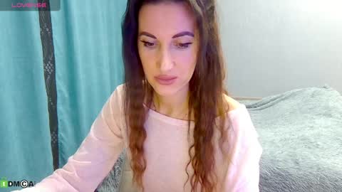 Snapshot of bany_brandy chatting on April 10, 2026, 11:53 pm Emma online show from April 10, 2026, 11:53 pm