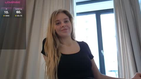 Snapshot of barbara_babe chatting on November 23, 2025, 12:49 pm Barbara online show from November 23, 2025, 12:49 pm