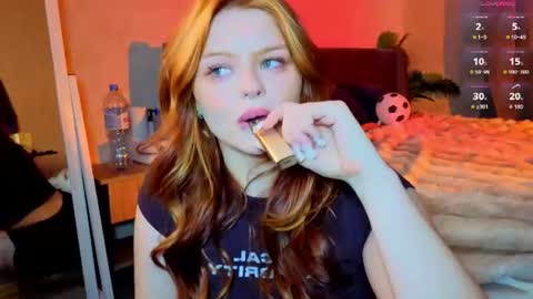 Snapshot of barbara_dunnn chatting on July 7, 2026, 9:46 am barbara_dunnn online show from July 7, 2026, 9:46 am