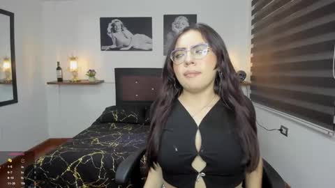 Snapshot of barbara_joness chatting on September 22, 2025, 7:16 pm Barbara online show from September 22, 2025, 7:16 pm