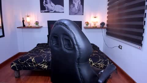 Snapshot of barbara_joness chatting on October 8, 2025, 7:55 pm Barbara online show from October 8, 2025, 7:55 pm