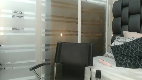 Snapshot of barbara_portman chatting on December 24, 2024, 1:06 pm Barbara online show from December 24, 2024, 1:06 pm
