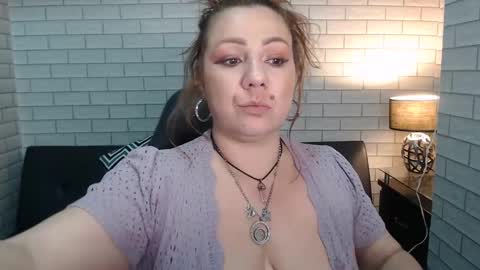 Snapshot of barbara_portman chatting on January 7, 2025, 5:01 am Barbara online show from January 7, 2025, 5:01 am
