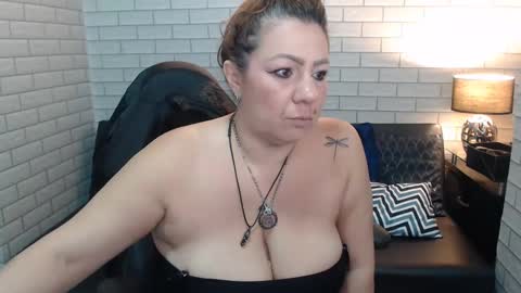 Snapshot of barbara_portman chatting on February 17, 2025, 12:16 pm Barbara online show from February 17, 2025, 12:16 pm