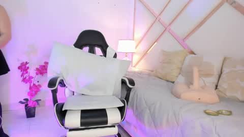 Snapshot of barbara_portman chatting on October 10, 2025, 2:21 am Barbara online show from October 10, 2025, 2:21 am