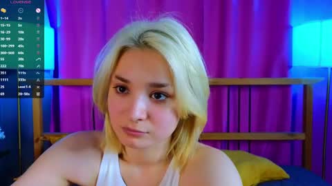 Snapshot of barbarafinch chatting on May 23, 2026, 7:35 am Barbara online show from May 23, 2026, 7:35 am