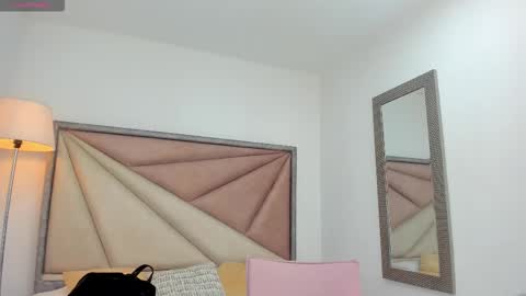 Barbara  online show from November 3, 2025, 12:02 am