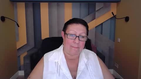 barbaraturners online show from October 17, 2025, 7:05 pm