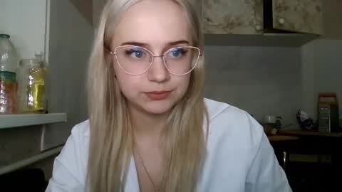 barbie___girl online show from February 19, 2026, 7:54 pm