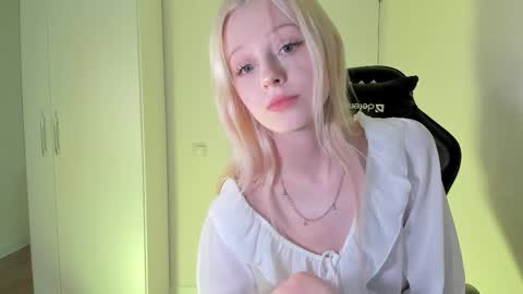 Bella online show from February 14, 2026, 12:51 am