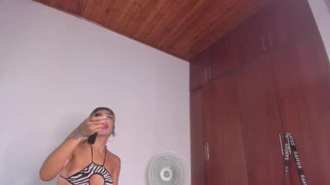 barbie_ds online show from October 4, 2025, 11:52 am