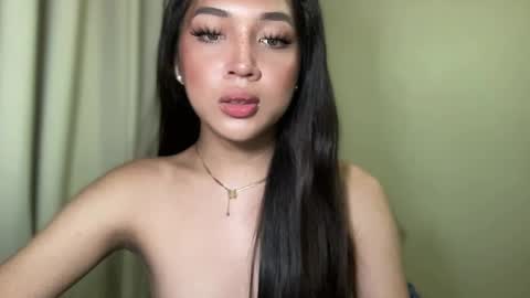 Snapshot of barbie_ford_ chatting on February 5, 2025, 6:15 pm barbie_ford_ online show from February 5, 2025, 6:15 pm