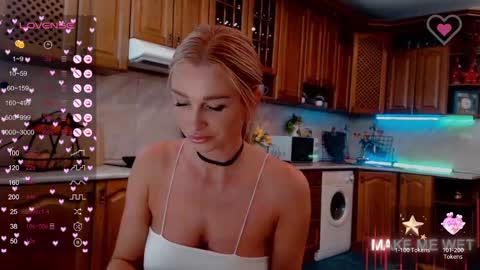 Snapshot of barbie_kiss1 chatting on December 21, 2024, 7:45 am barbie online show from December 21, 2024, 7:45 am