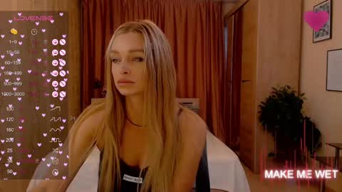 Snapshot of barbie_kiss1 chatting on January 5, 2025, 3:32 am barbie online show from January 5, 2025, 3:32 am