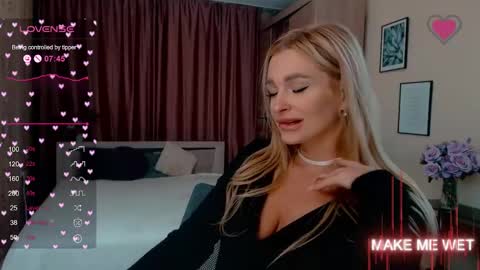 Snapshot of barbie_kiss1 chatting on February 13, 2025, 1:19 am barbie online show from February 13, 2025, 1:19 am