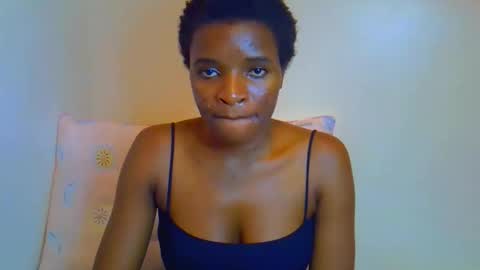 Snapshot of barbie_queen17 chatting on March 13, 2026, 10:38 pm VEE online show from March 13, 2026, 10:38 pm