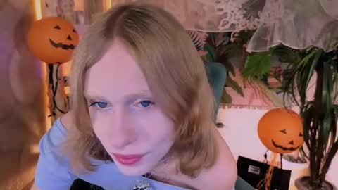 Snapshot of barbie_richy chatting on October 31, 2025, 7:20 am barbie_richy online show from October 31, 2025, 7:20 am