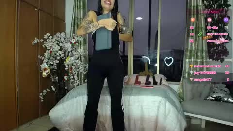 Snapshot of barbiefoxx chatting on November 27, 2025, 8:55 pm Barbiefoxx online show from November 27, 2025, 8:55 pm