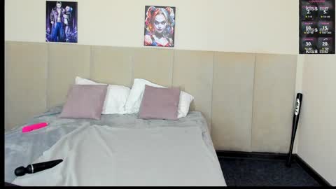 Snapshot of barbiemuscle1 chatting on December 8, 2024, 6:39 pm Barbie online show from December 8, 2024, 6:39 pm