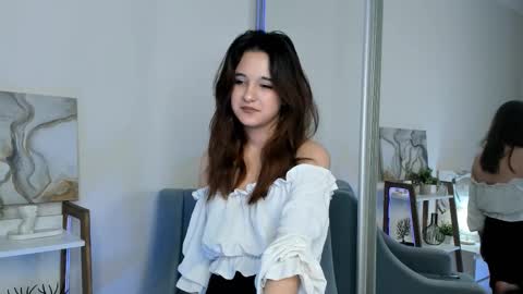 Snapshot of barbramcknight chatting on February 28, 2026, 1:12 pm Darby online show from February 28, 2026, 1:12 pm