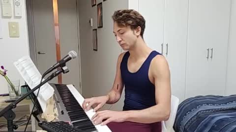 Snapshot of barebritpianist chatting on November 25, 2025, 6:02 am BareBritPianist online show from November 25, 2025, 6:02 am