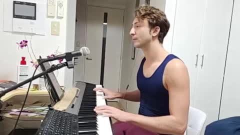 Snapshot of barebritpianist chatting on November 30, 2025, 8:40 am BareBritPianist online show from November 30, 2025, 8:40 am