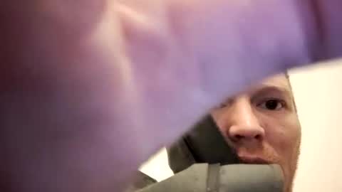 barniemay1 online show from December 19, 2025, 11:39 am