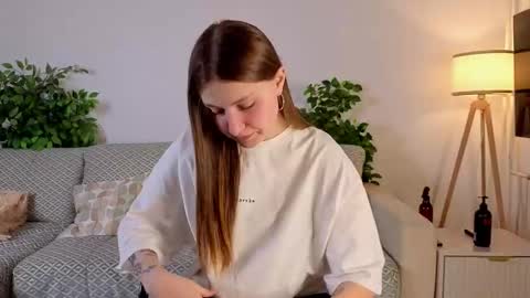 Elise online show from November 30, 2025, 1:09 am