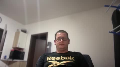 Snapshot of bary_czech chatting on January 31, 2025, 10:21 pm BestBoy online show from January 31, 2025, 10:21 pm