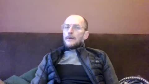 Snapshot of basiccamguy chatting on February 10, 2025, 8:09 am basiccamguy online show from February 10, 2025, 8:09 am