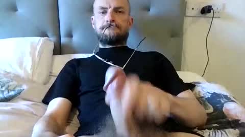 Snapshot of basiccamguy chatting on September 25, 2025, 1:15 pm basiccamguy online show from September 25, 2025, 1:15 pm