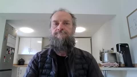 Snapshot of basiccamguy chatting on June 18, 2026, 11:14 am basiccamguy online show from June 18, 2026, 11:14 am