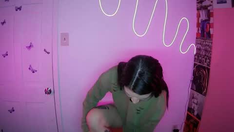 basskitten666 online show from December 1, 2024, 11:58 pm