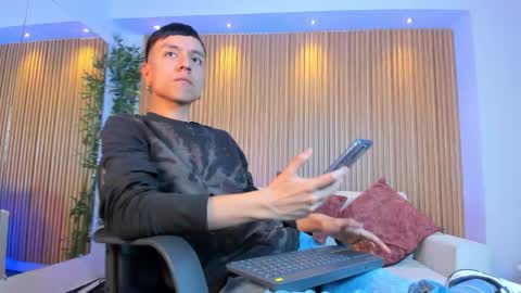 Snapshot of basthiianxxx chatting on December 2, 2025, 8:04 pm Basthiian online show from December 2, 2025, 8:04 pm