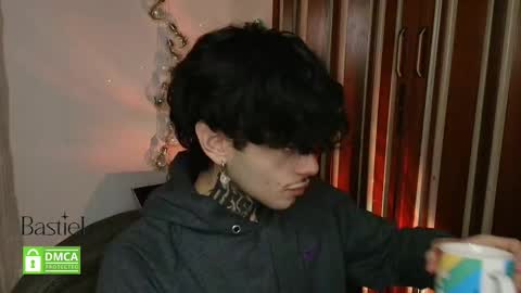 Snapshot of bastiel_ chatting on September 9, 2025, 12:54 am Bastiel online show from September 9, 2025, 12:54 am