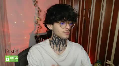 Snapshot of bastiel_ chatting on September 26, 2025, 1:20 am Bastiel online show from September 26, 2025, 1:20 am