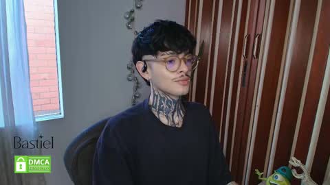 Bastiel online show from November 11, 2025, 10:10 pm