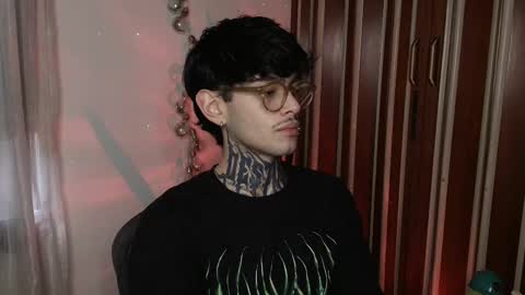 Bastiel online show from December 21, 2025, 9:33 pm