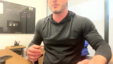 batman25326 online show from February 13, 2025, 11:47 pm