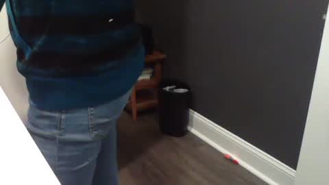 Snapshot of battlewolfxx chatting on February 23, 2025, 4:17 am battlewolfxx online show from February 23, 2025, 4:17 am