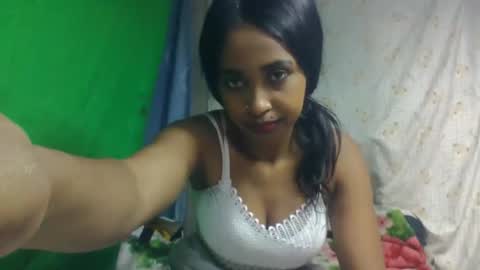 bavianona online show from October 18, 2025, 1:34 pm