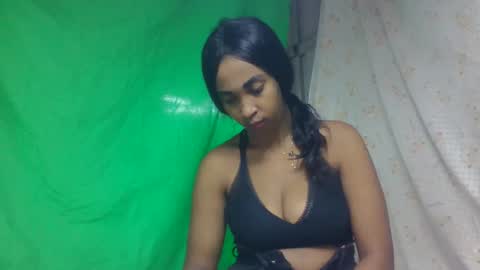 bavianona online show from November 17, 2025, 2:39 am