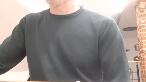 Snapshot of baxter78 chatting on April 17, 2026, 11:52 pm baxter78 online show from April 17, 2026, 11:52 pm