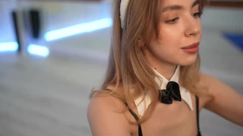  JETT  DENI  online show from March 12, 2025, 10:28 pm