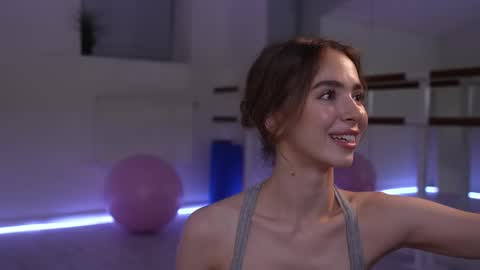  JETT  DENI  online show from September 19, 2025, 9:15 pm